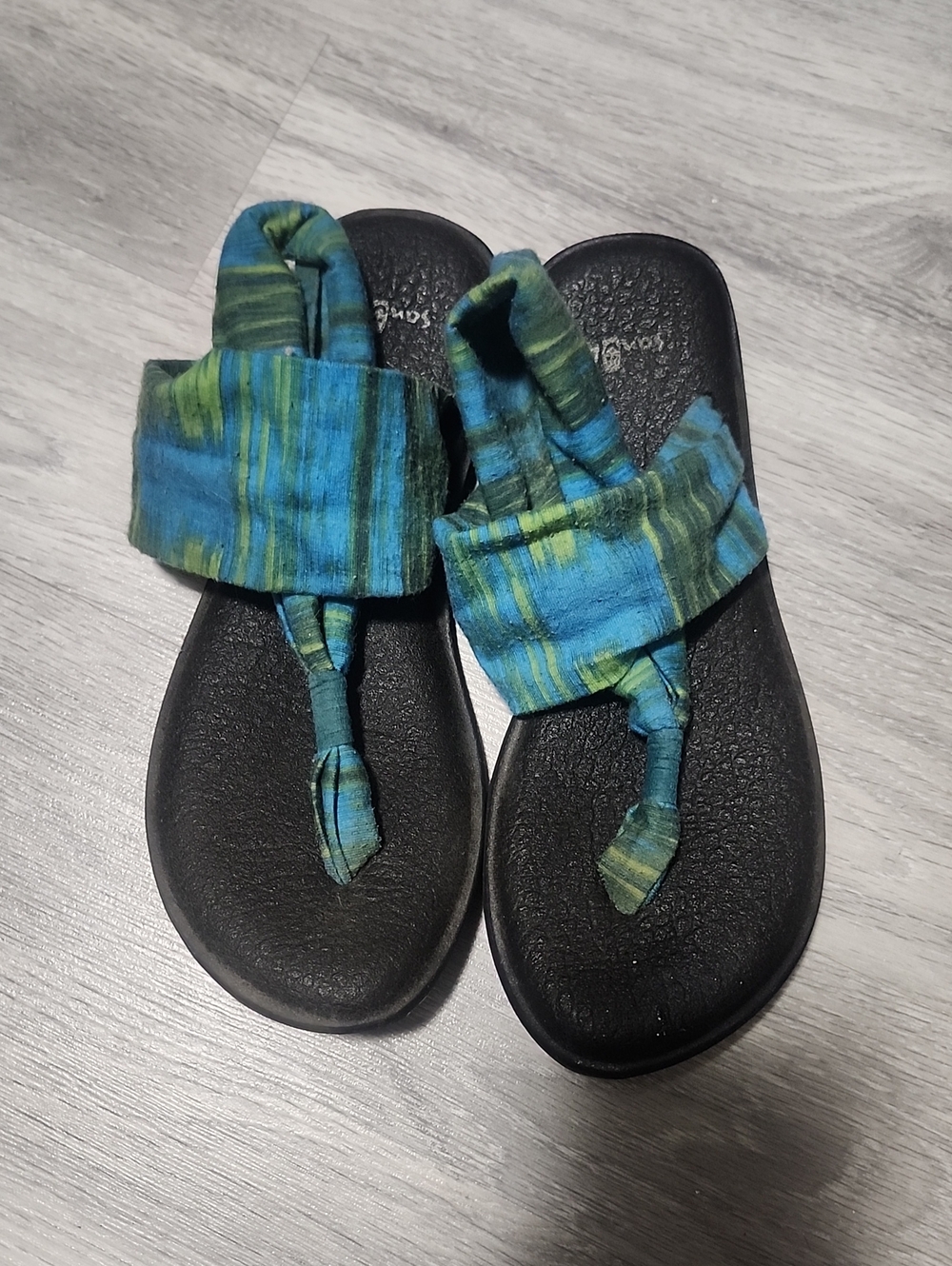 Sanuk Blue and Green Fabric Slingback Sandals